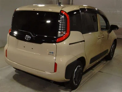 Toyota Sienta