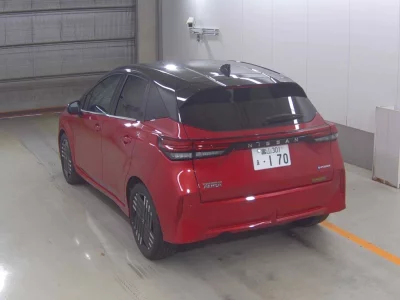 Nissan Aura