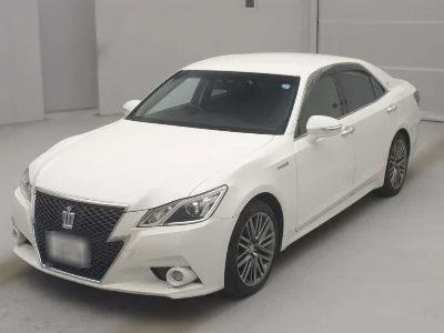 Toyota CROWN HYBRID