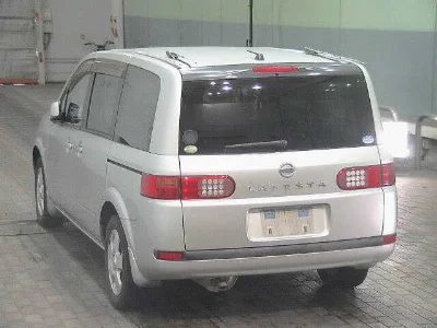 Nissan LAFESTA
