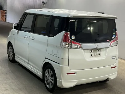 Suzuki Solio