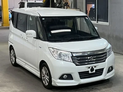 Suzuki Solio