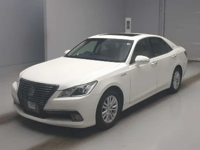 Toyota CROWN HYBRID