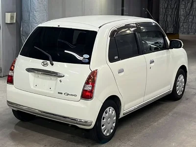 Daihatsu Mira Gino
