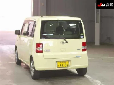 Toyota Pixis Space