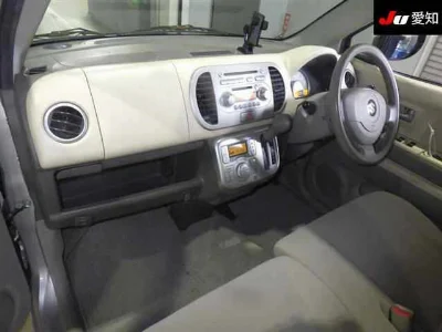 SUZUKI MRWAGON