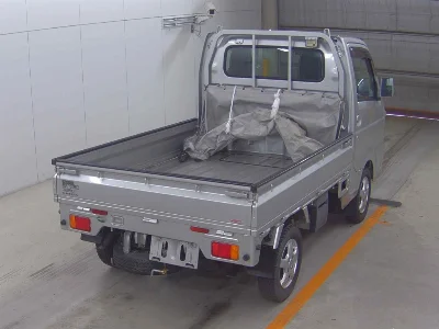 Nissan NT100 Clipper