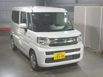Suzuki Spacia