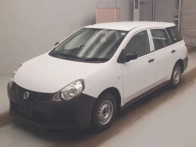 Nissan AD