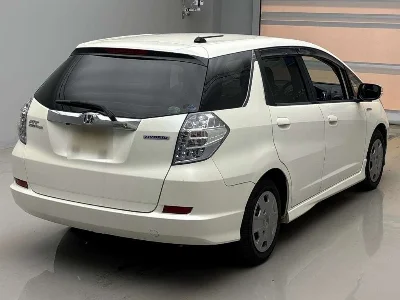 Honda FIT SHUTTLE HYBRID