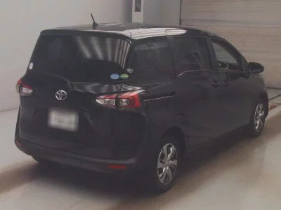 Toyota Sienta