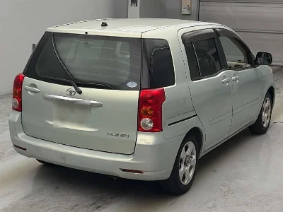 Toyota Raum