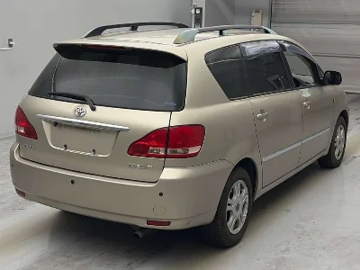 Toyota Ipsum