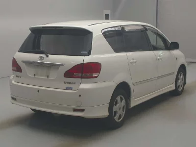 Toyota Ipsum