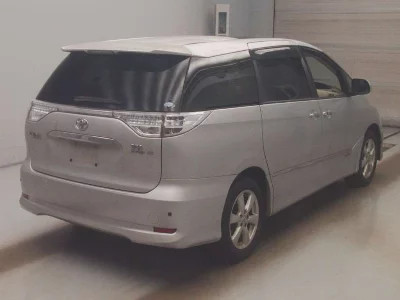 Toyota Estima Hybrid