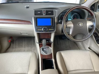 Toyota Premio