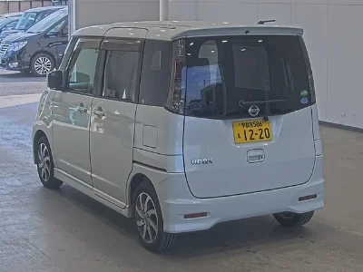 NISSAN ROOX