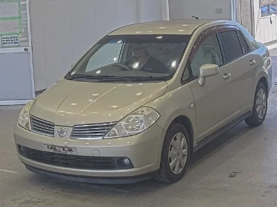 Nissan Tiida Latio