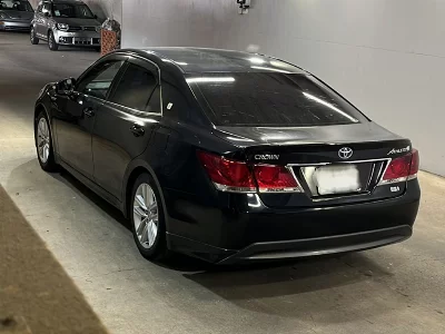 Toyota CROWN HYBRID