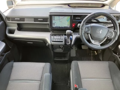 Honda STEPWGN SPADA