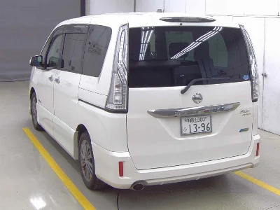 NISSAN SERENA