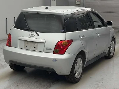 Toyota Ist