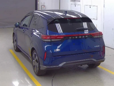Nissan Aura