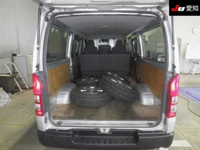 Toyota HiAce Van
