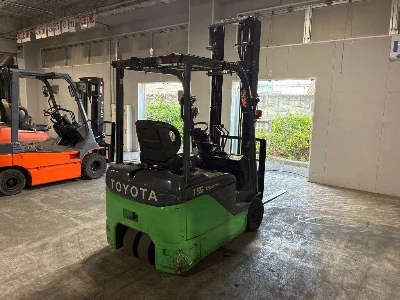 Toyota  FORKLIFT