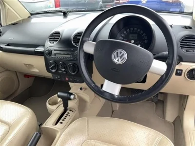 Volkswagen New Beetle