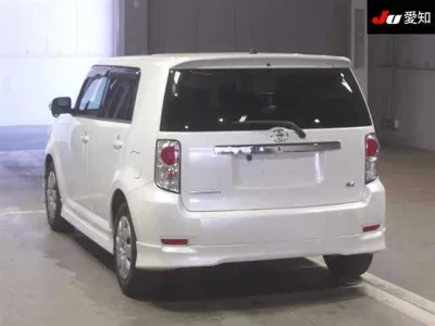 Toyota Corolla Rumion