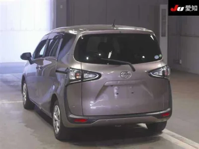 Toyota Sienta