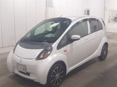 Mitsubishi i