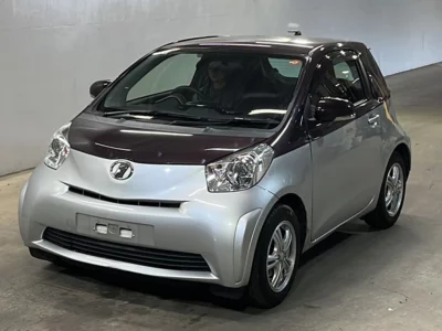 Toyota iQ