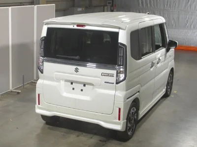 Suzuki Spacia Custom