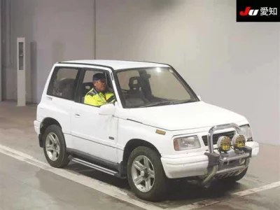 Suzuki Escudo