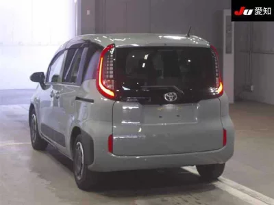 Toyota Sienta