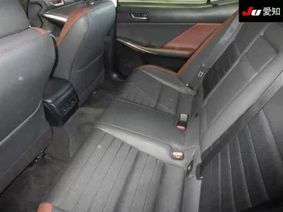 Lexus IS300h