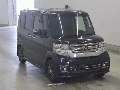 HONDA N BOX CUSTOM