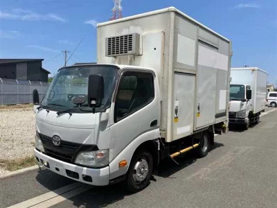 TOYOTA DYNA