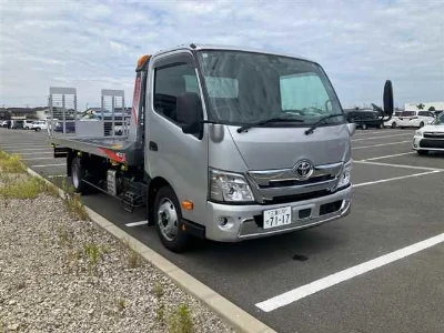 TOYOTA DYNA