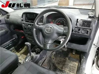TOYOTA SUCCEED VAN