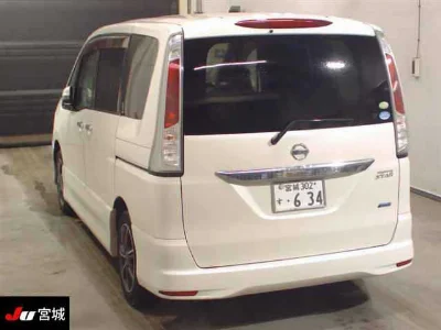NISSAN SERENA