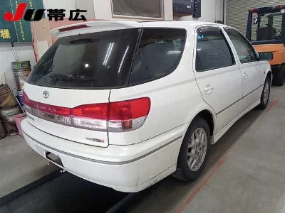 TOYOTA VISTA ARDEO