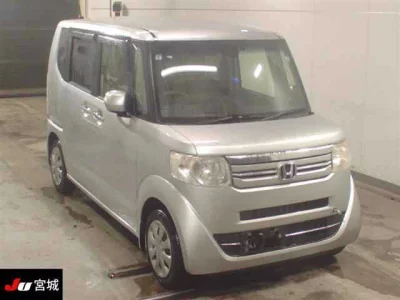 HONDA N BOX +