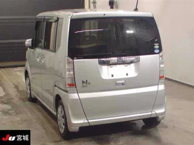 HONDA N BOX +