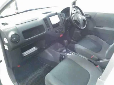 NISSAN AD VAN