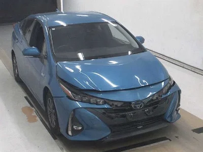 TOYOTA PRIUS PHV