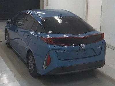 TOYOTA PRIUS PHV