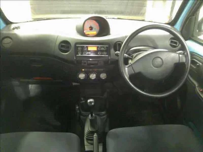 DAIHATSU ESSE